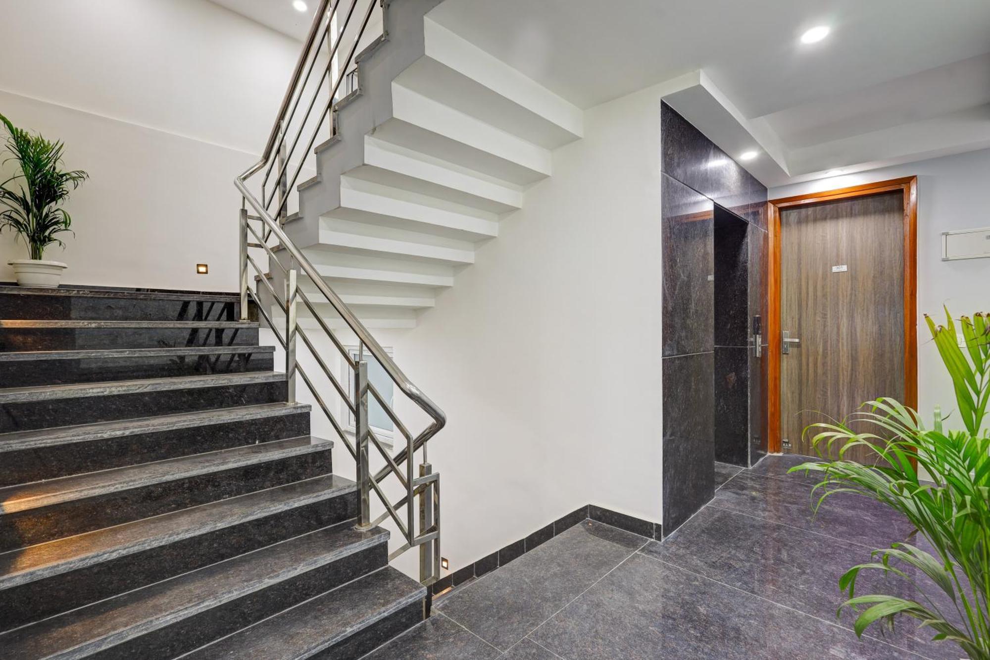1Bhk Suites Opp Marriott - Huda City Centre Gurgaon Exterior foto