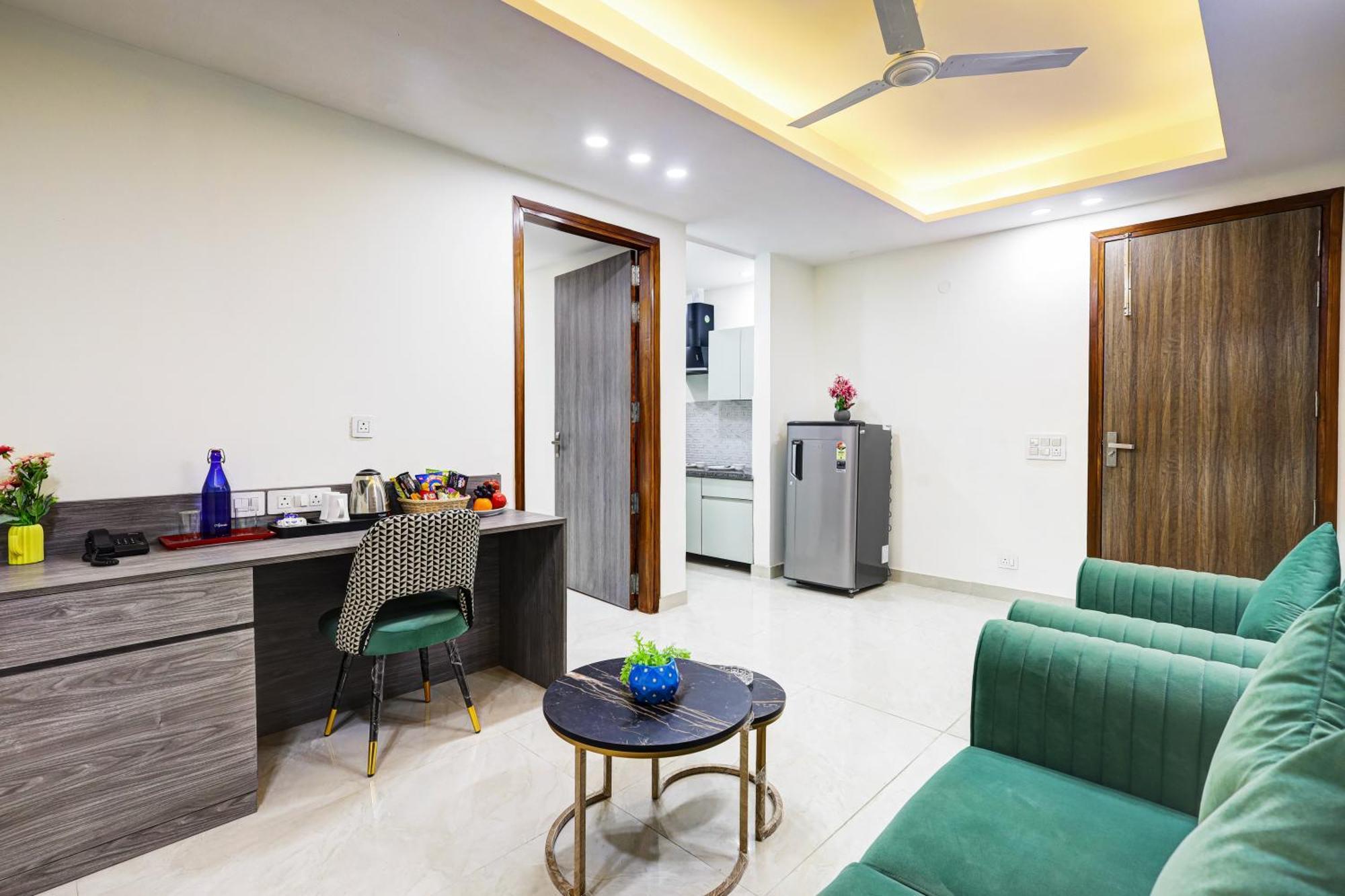 1Bhk Suites Opp Marriott - Huda City Centre Gurgaon Exterior foto