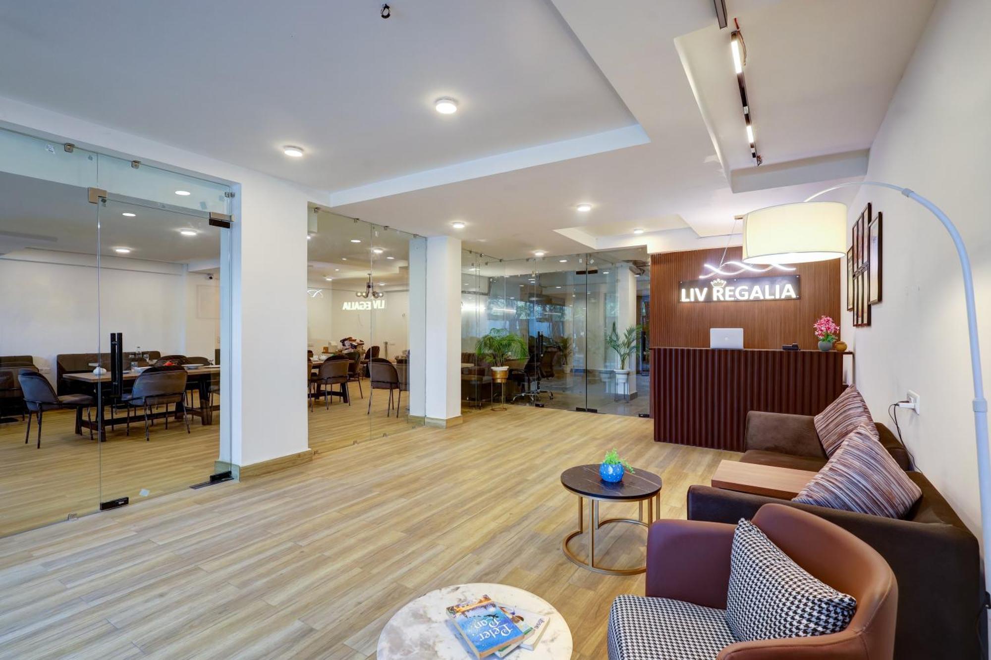 1Bhk Suites Opp Marriott - Huda City Centre Gurgaon Exterior foto