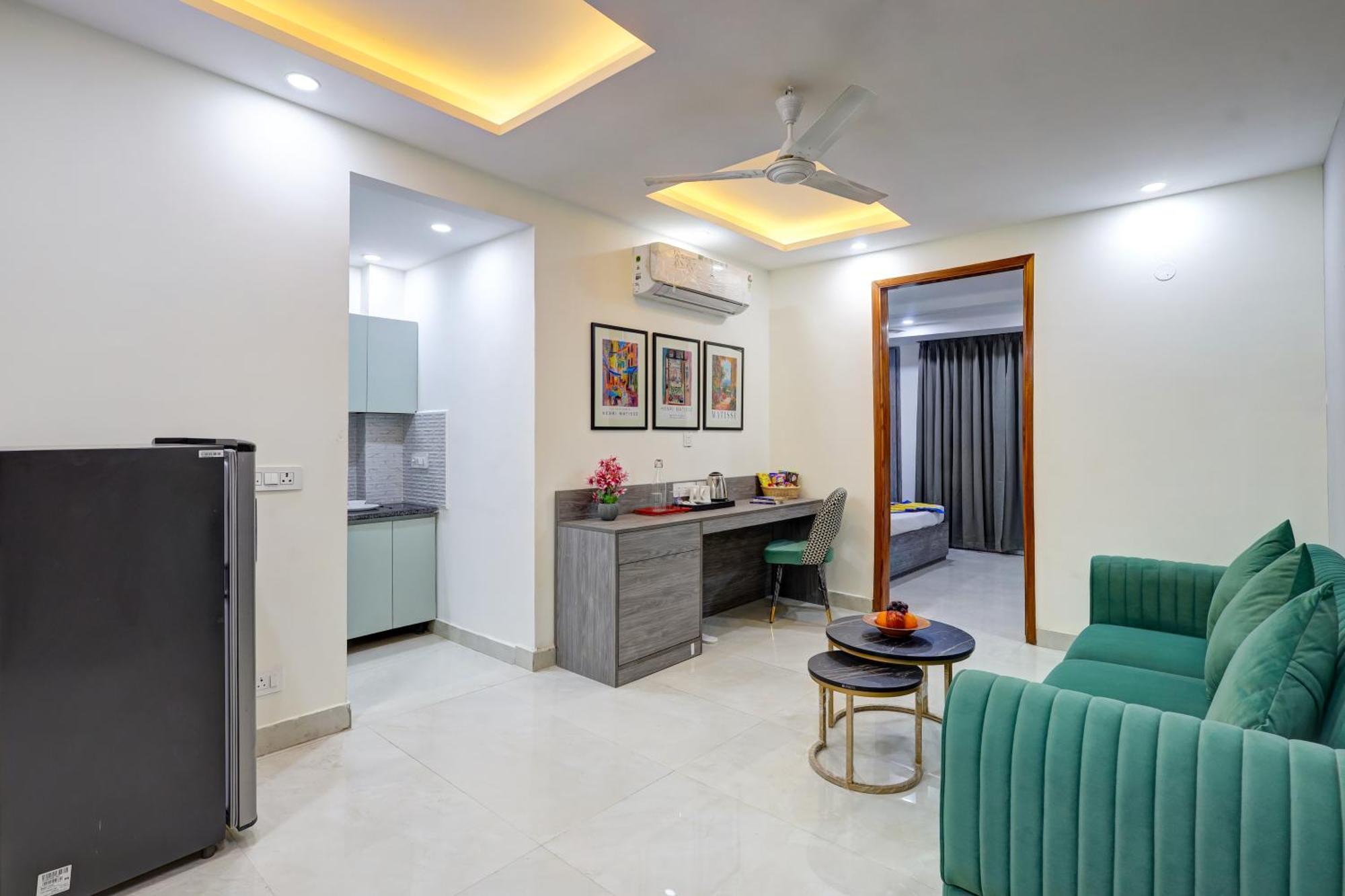 1Bhk Suites Opp Marriott - Huda City Centre Gurgaon Exterior foto