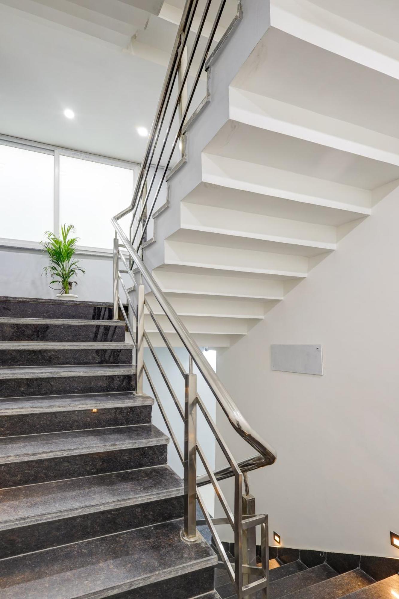 1Bhk Suites Opp Marriott - Huda City Centre Gurgaon Exterior foto