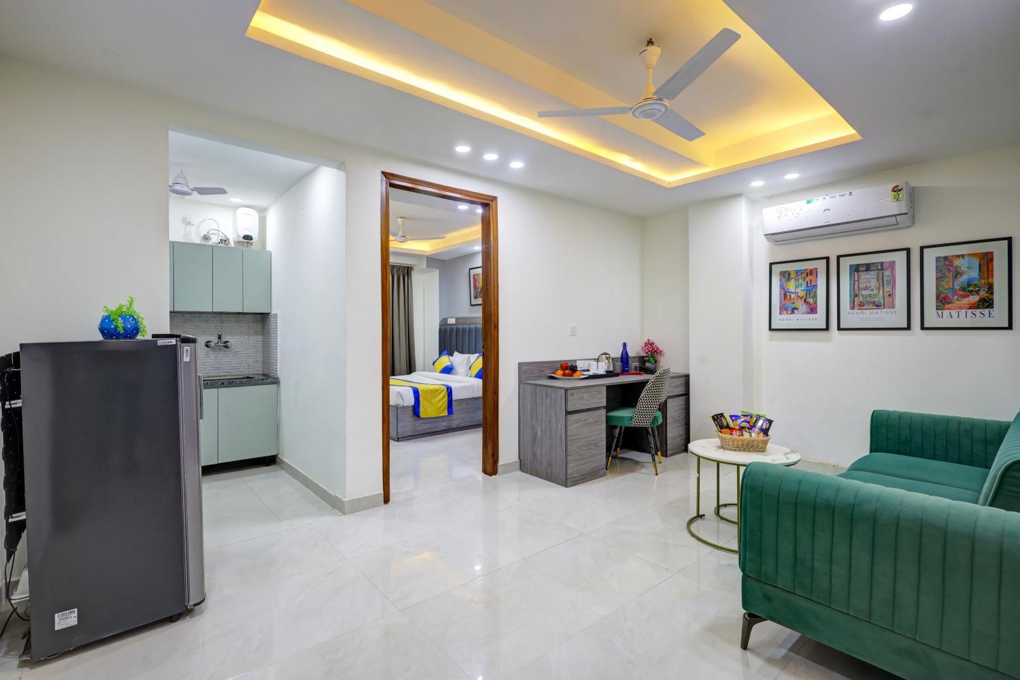 1Bhk Suites Opp Marriott - Huda City Centre Gurgaon Exterior foto